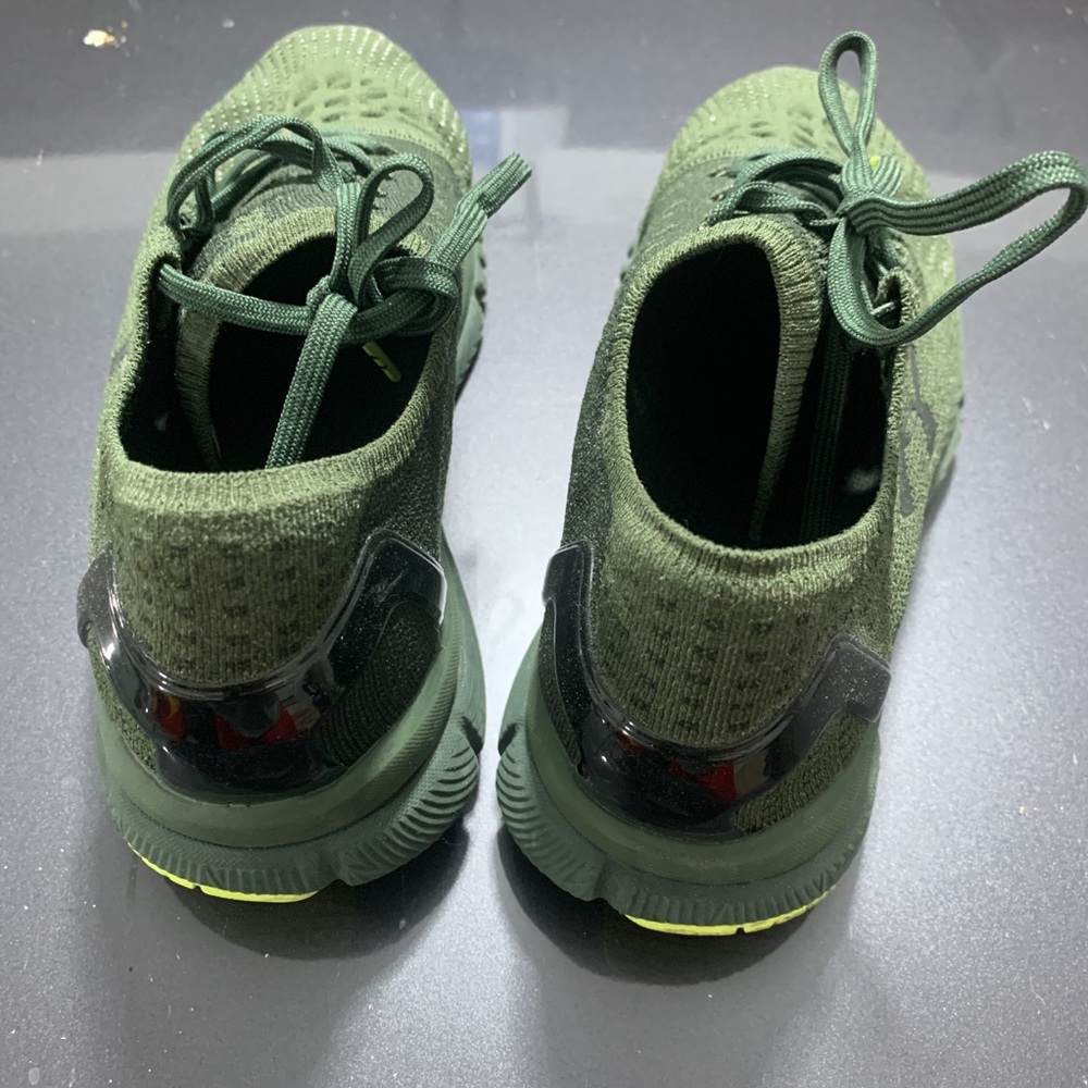 Under Armor Knits - Picture 3 of 4